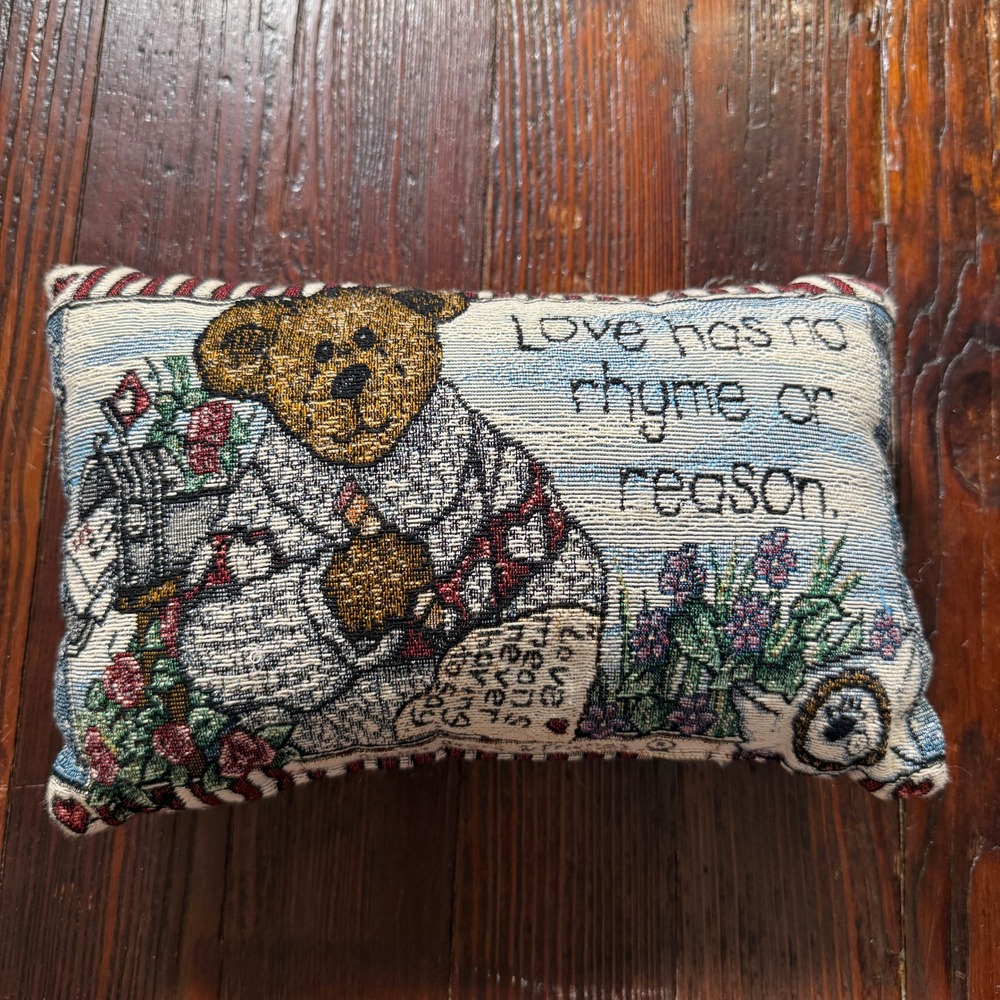 Boyds Bears & Friends Tapestry Accent Pillow Love Has No Rhyme‎ Or Reason Teddy